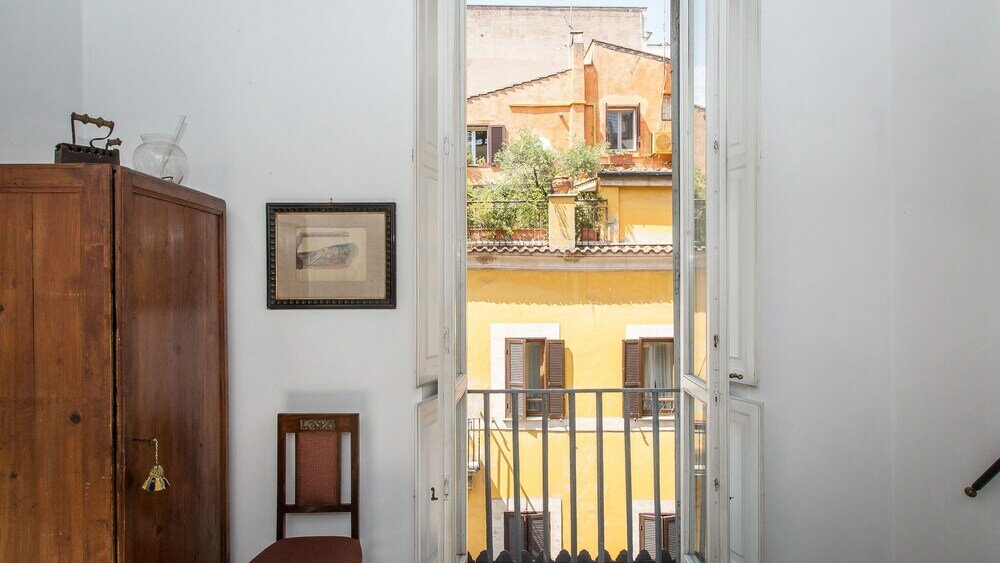 Фото Rental In Rome Monti Apartment