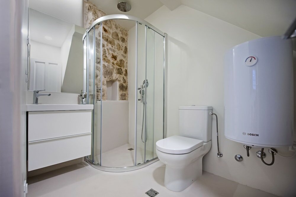 Фото Luna Rooms and Studios