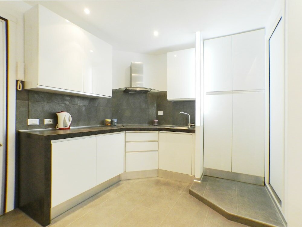 Фото Eli House Vatican