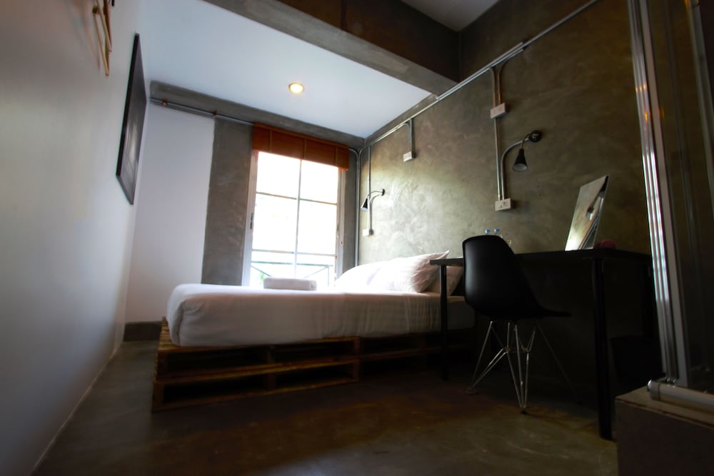 Фото Urbanite Hostel