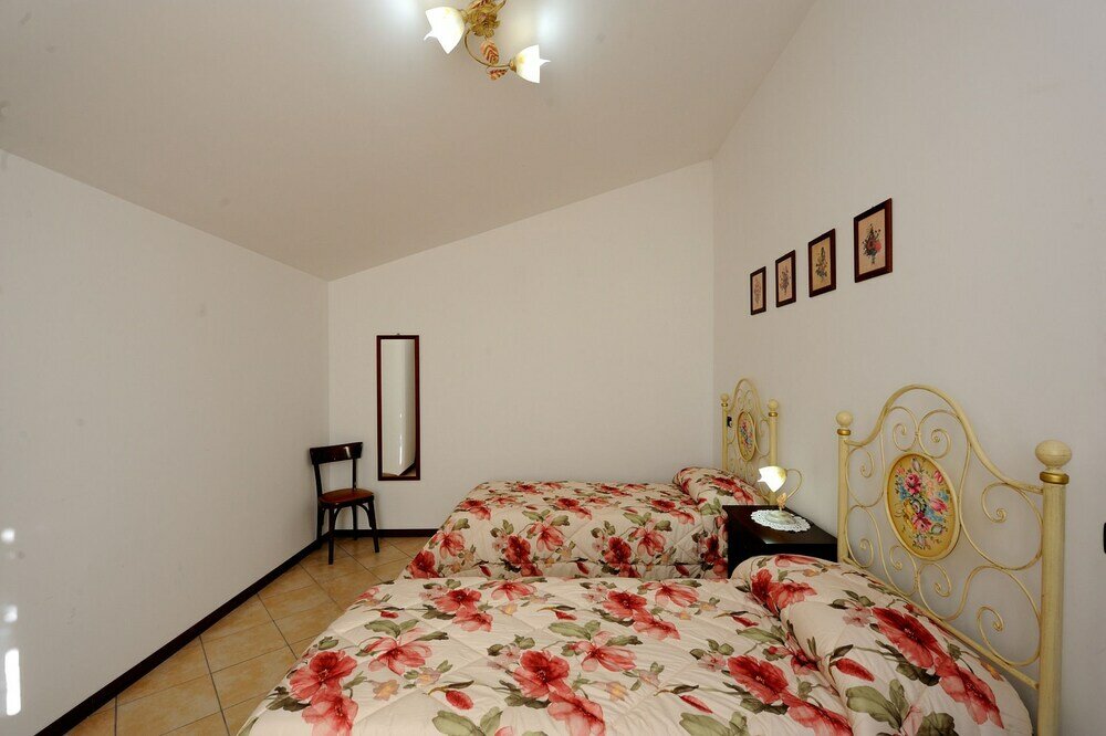 Фото Agriturismo Lustrinu