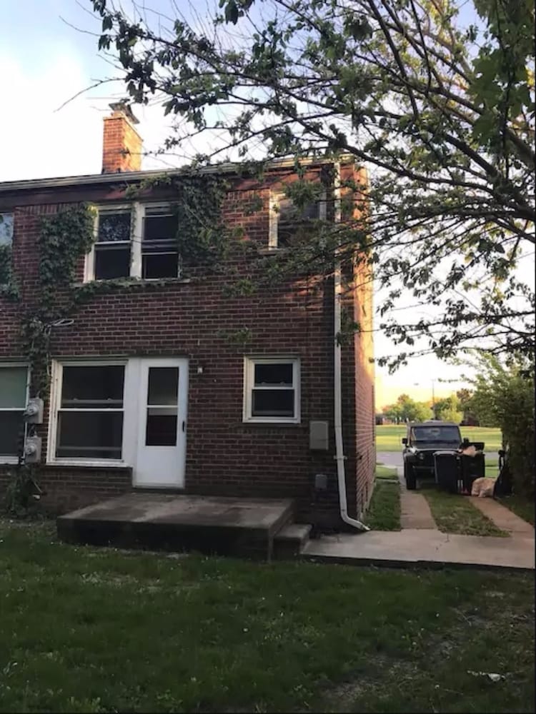 Фото Two Bedroom West Stadium Bungalow - Unit 522