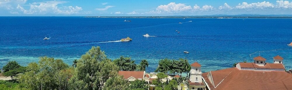 Фото La Mirada Residences