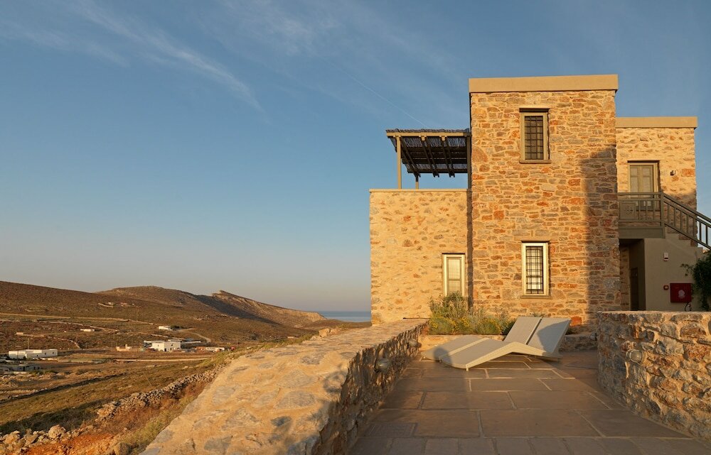 Фото Themonies Luxury Suites