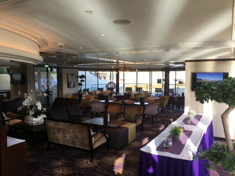 Фото Select Ms Charles Dickens - Neuss