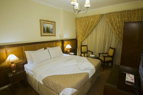 Гостиница Anwar Al-Zahra Hotel в Медине