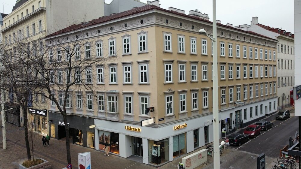 Фото Urban Boutique Hotel