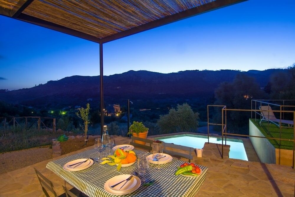 Фото Country cozy house with pool Mallorca