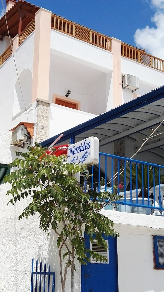 Фото Nereides Apartments