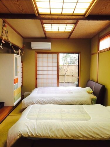 Гостиница Yasuragi Guest House & Bar