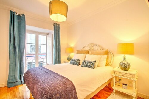 Апартаменты In the Heart of Bairro Alto-live Like a Local в Лиссабоне