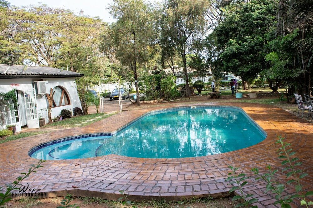 Фото Adlib Executive Lodge