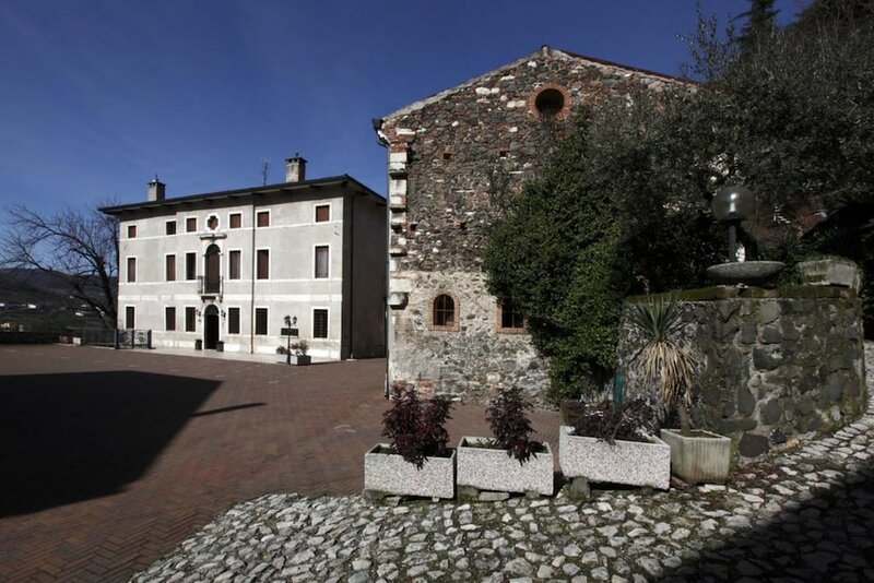 Гостиница Albergo Ristorante Giulietta e Romeo
