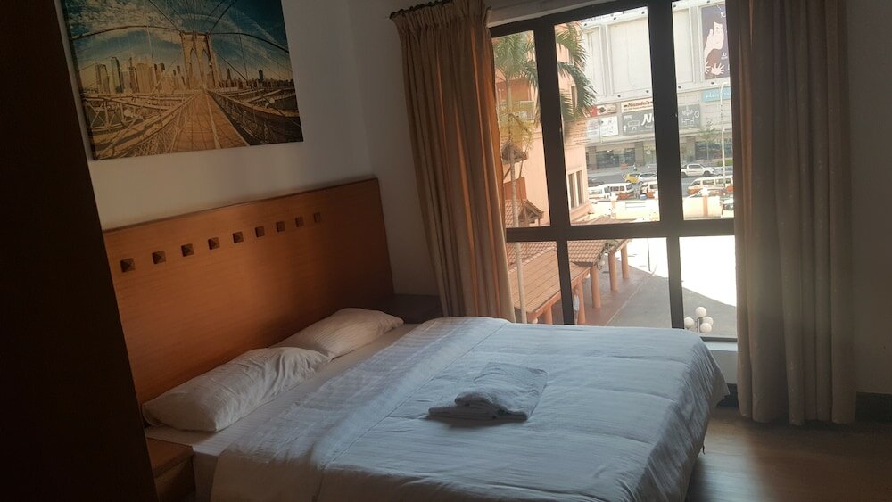 Фото Ideal Holiday Apartment Marina Court