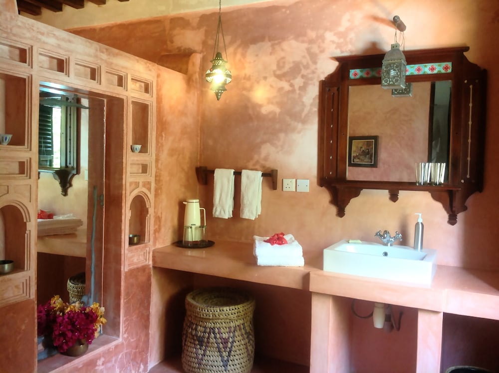 Фото Kijani Hotel