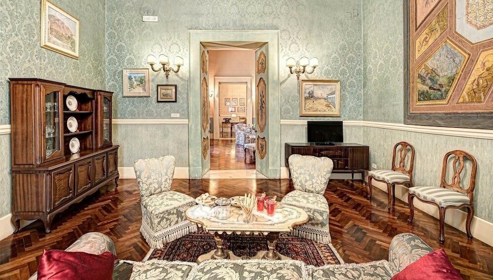 Фото Lady Mary's Tribunali Luxury Suite