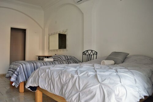 Гостиница Alexandross Hostel BnB в Пуэрто-Вальярта