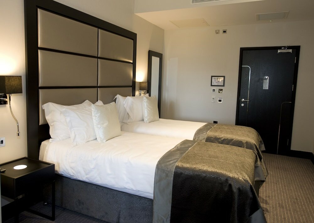 Фото The Lodge at Kingswood