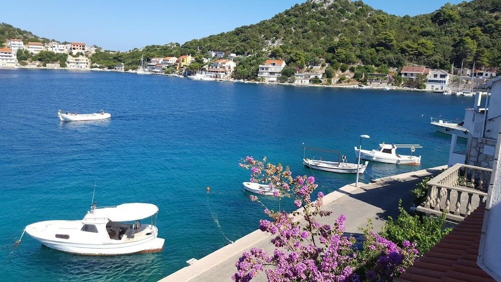 Фото Apartments Marija Lastovo