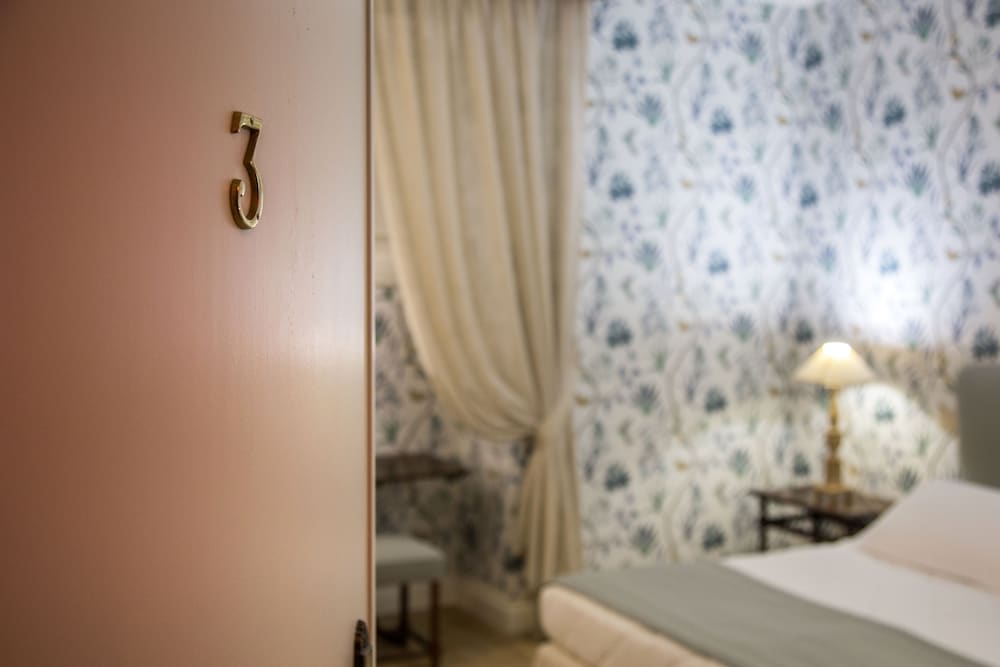 Фото Palazzo Arone dei Baroni di Valentino