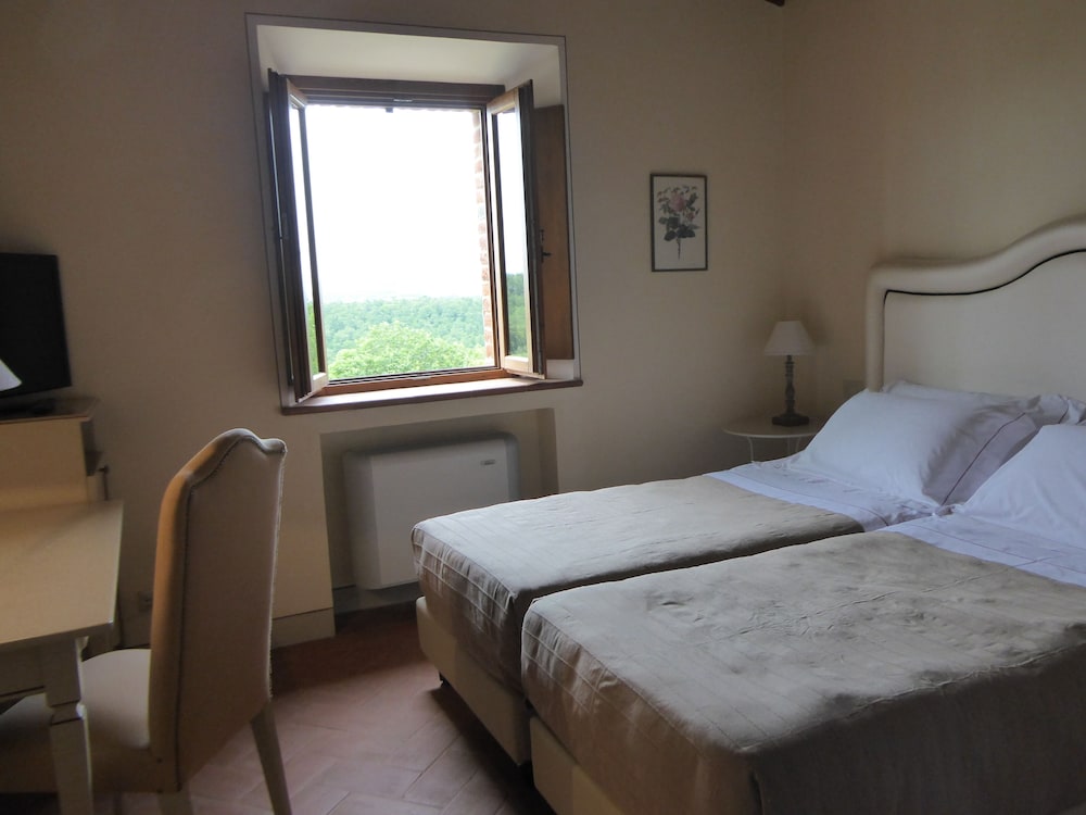 Фото Borgo Sant'Ambrogio Resort