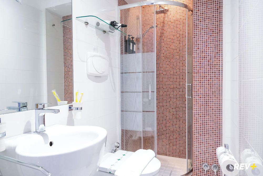 Фото Viale Giulio Cesare Guest House