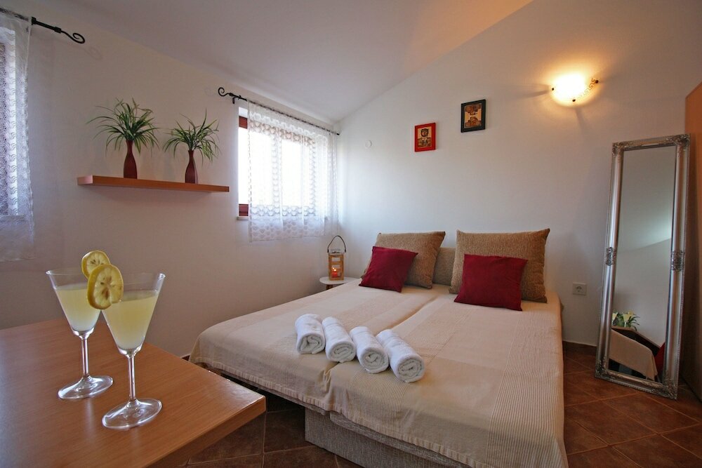 Фото Apartments Irena 1310