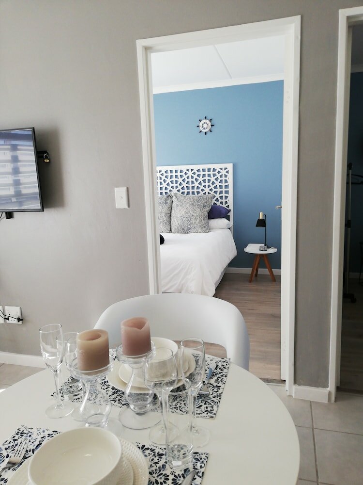 Фото Coral Sands on Muizenberg