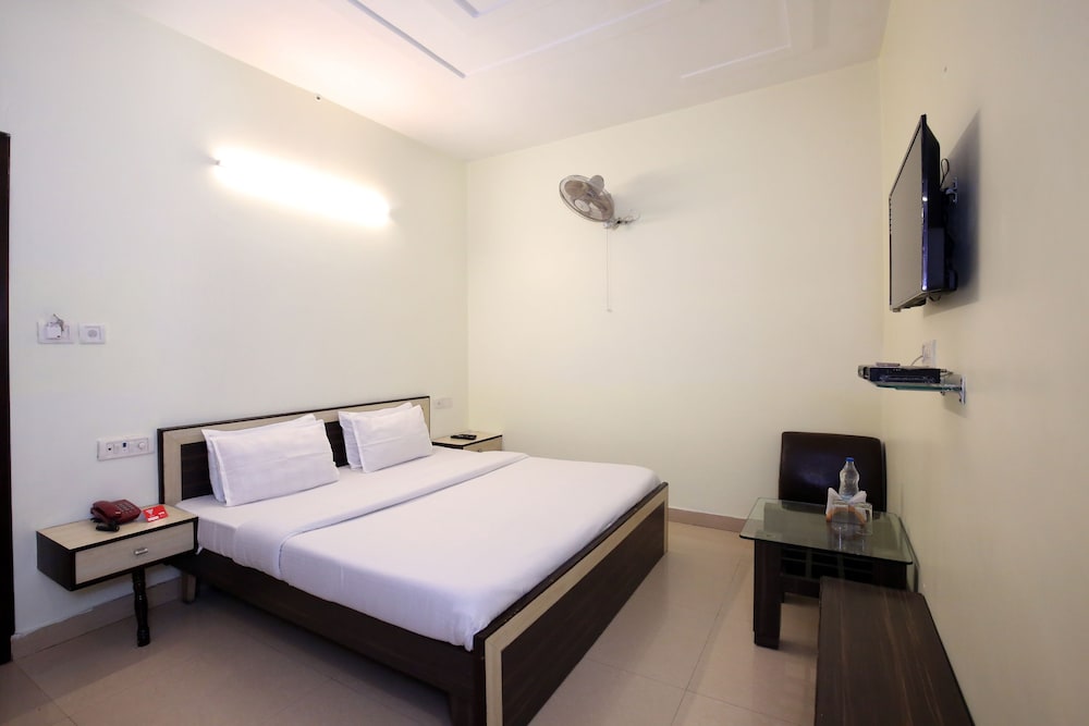 Фото Oyo 9243 Trumpets Hotel