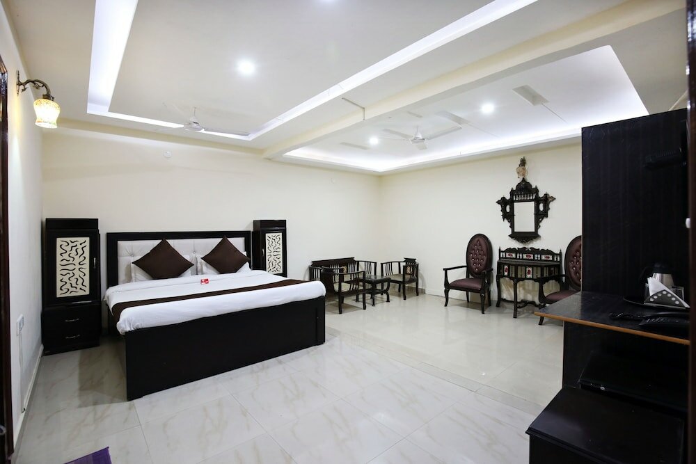 Фото Oyo 8865 Hotel Baj Celebration