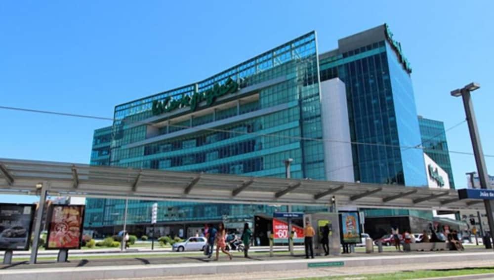 Фото отеля 1