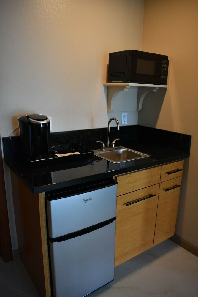 Фото Hilo Beach House Inn