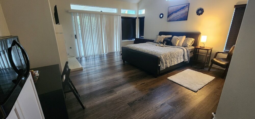 Фото Revelation Family