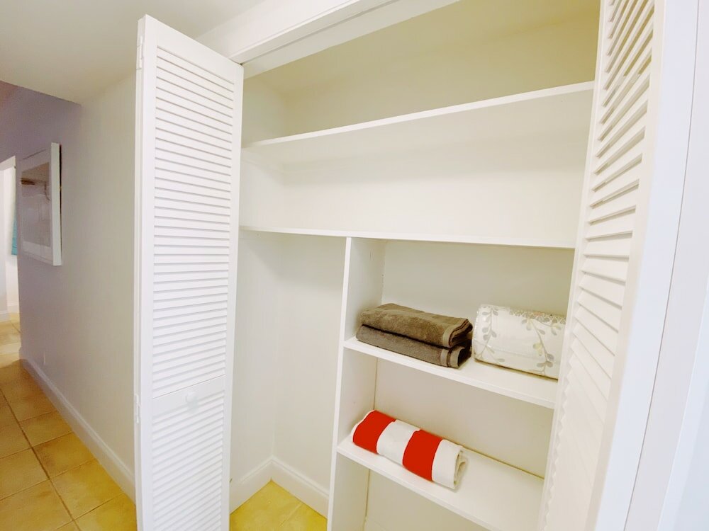 Фото Bayview Regency Apartments by Lowkl