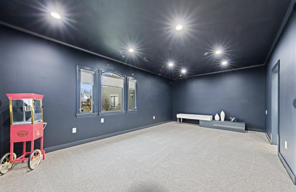 Фото Monmouth Beach 4br Villa on the Water