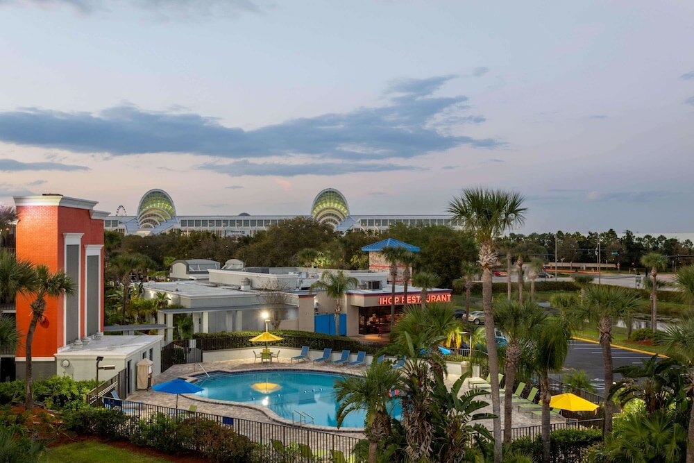 Фото Days Inn by Wyndham Orlando Conv. Center/International Dr