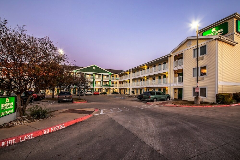 Фото отеля 1