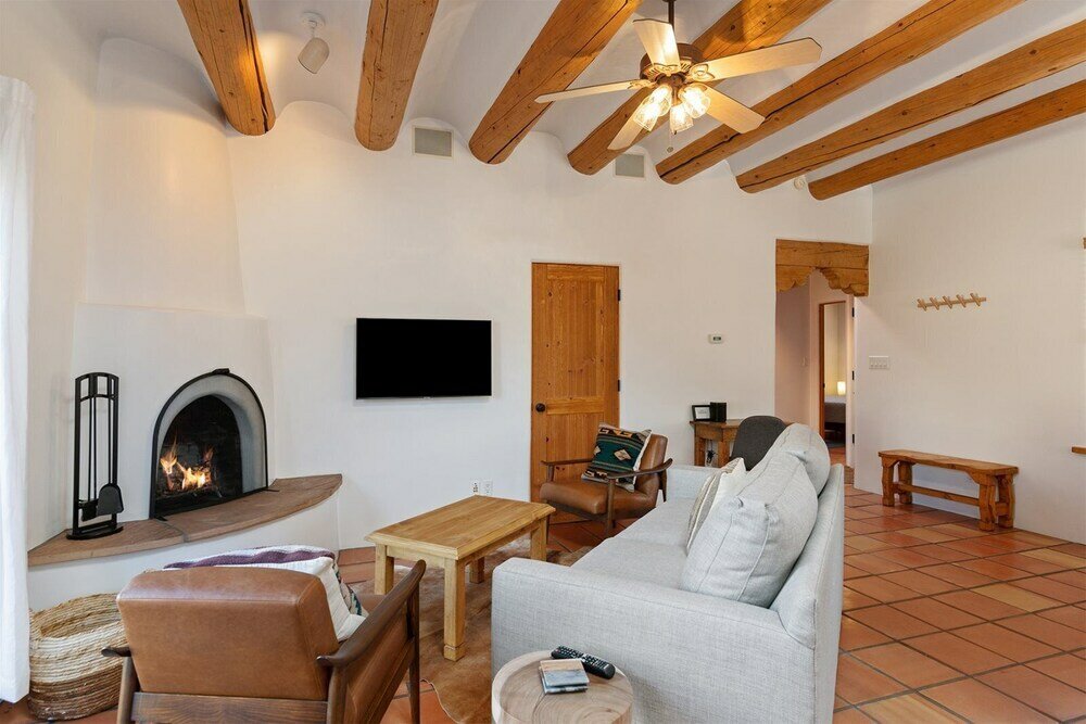 Фото Casa Pico - Ideal Location, Fantastic Workspaces, Perfect Patio