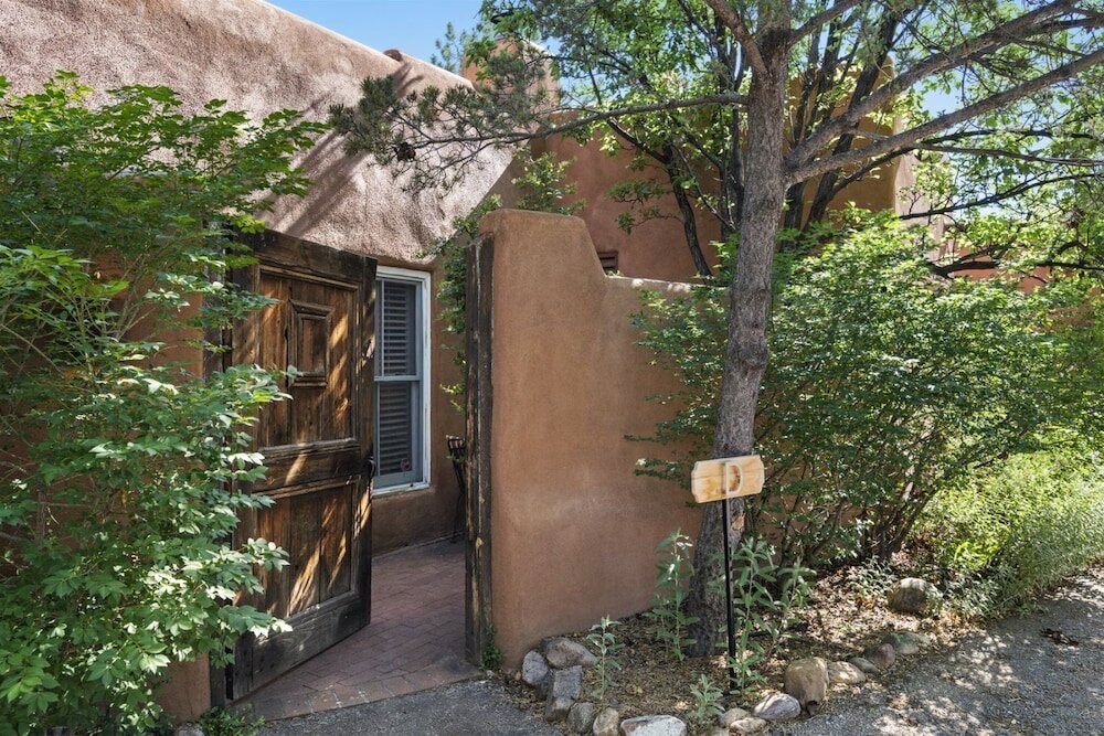 Фото Casa Siempre Mayo - Railyard Gem, Walk to Plaza