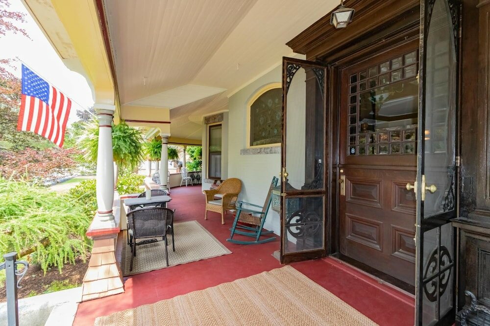 Фото Saratoga Dreams B&b