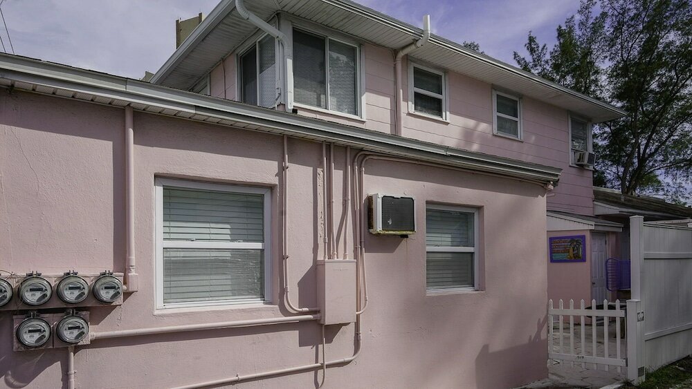 Фото Two Mermaids Resort