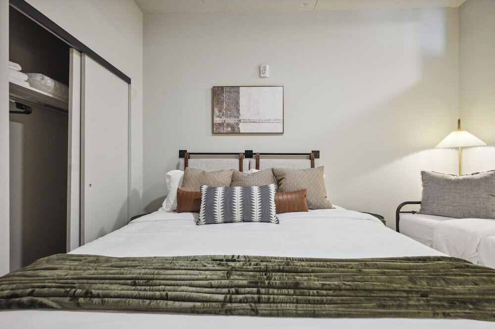 Фото The Civic in Fairmount