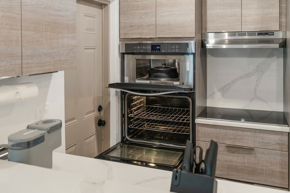 Фото Lauderdale 1 Bedroom Lux by Opus