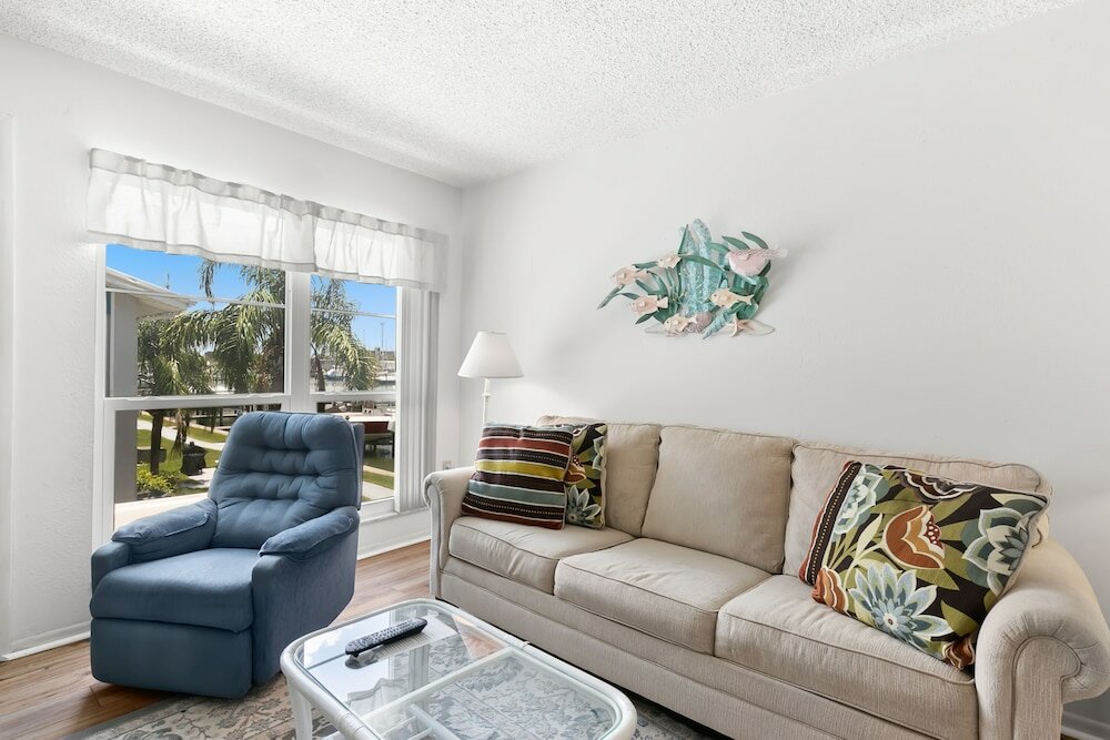 Фото Madeira Beach Yacht Club