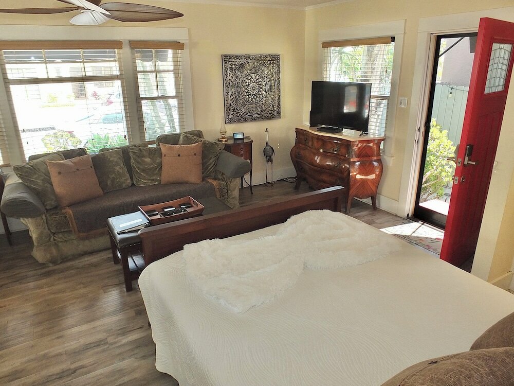 Фото Beach Bungalow-lb