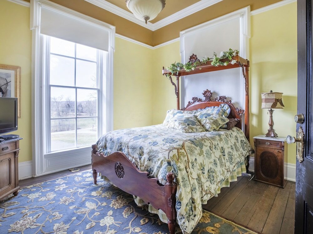 Фото Falls of Rough Resort