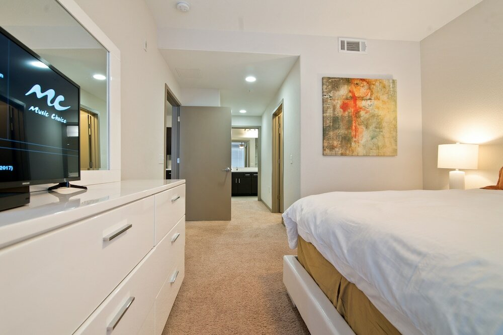 Фото Global Luxury Suites Austin Downtown