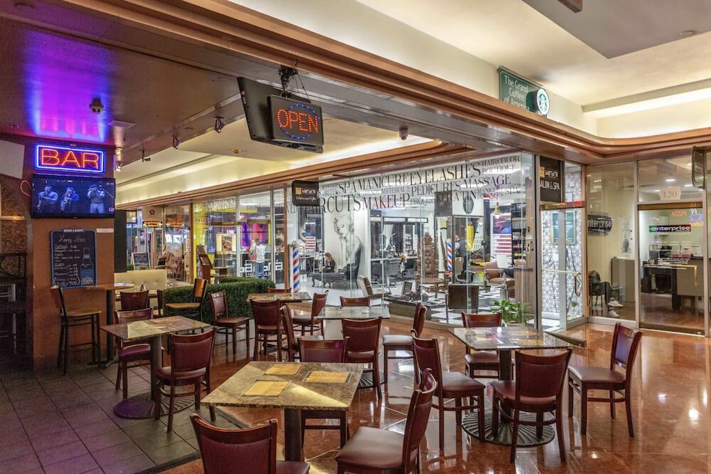 Фото Bayfront Gem With Balcony and Pool