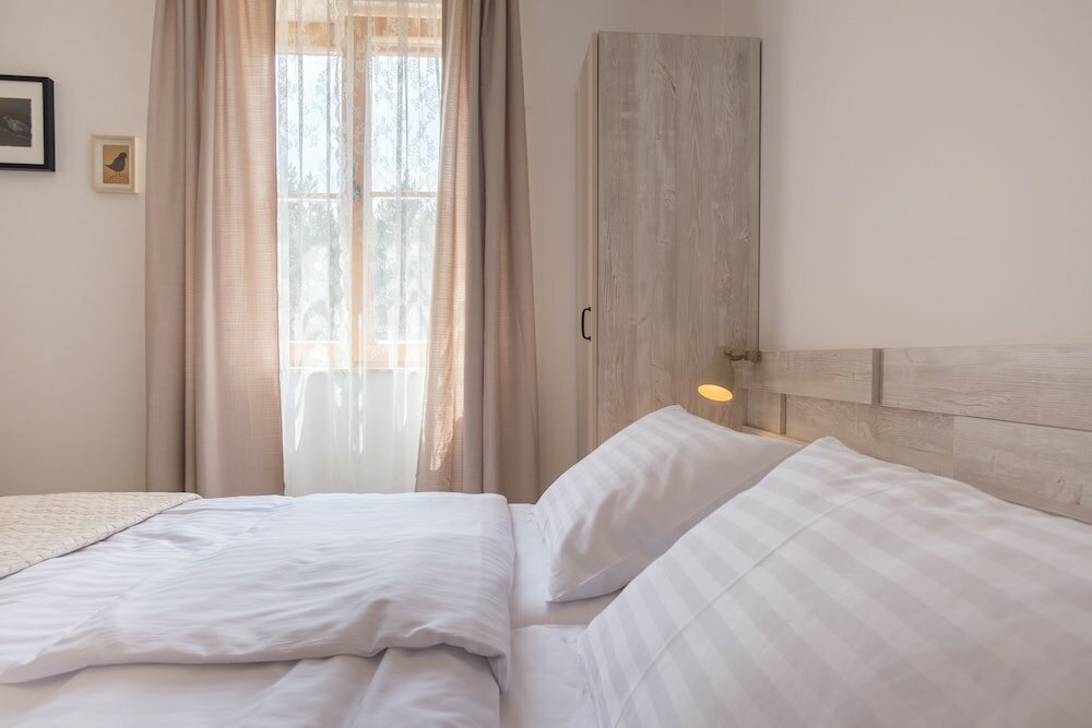 Фото The Starlings Apartments