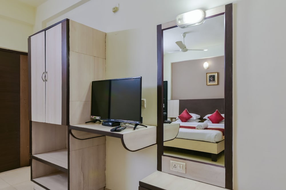 Фото Hotel Roopa